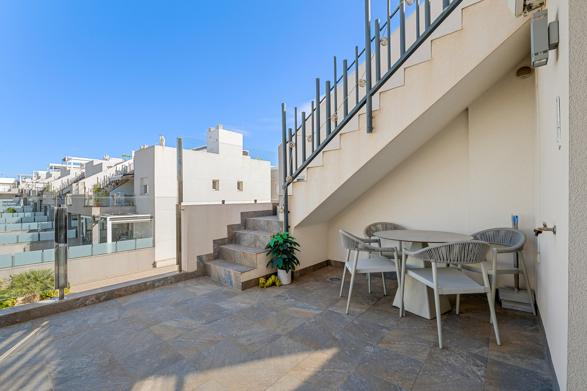 2 Bed Townhouse for sale in Torrevieja Costa Blanca, Alicante, Spain