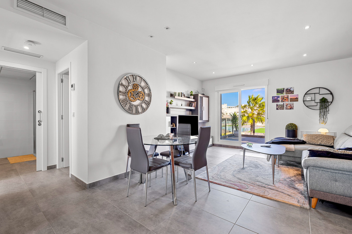 2 Bed Townhouse for sale in Torrevieja Costa Blanca, Alicante, Spain