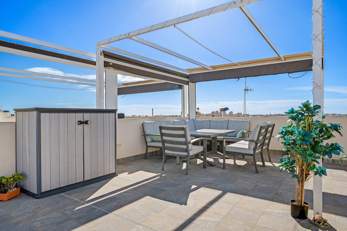 2 Bed Townhouse for sale in Torrevieja Costa Blanca, Alicante, Spain