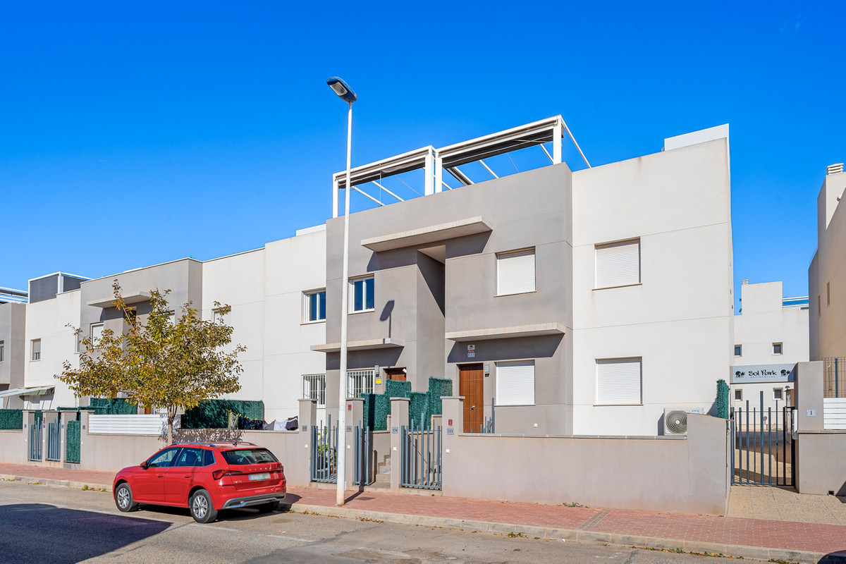 2 Bed Townhouse for sale in Torrevieja Costa Blanca, Alicante, Spain