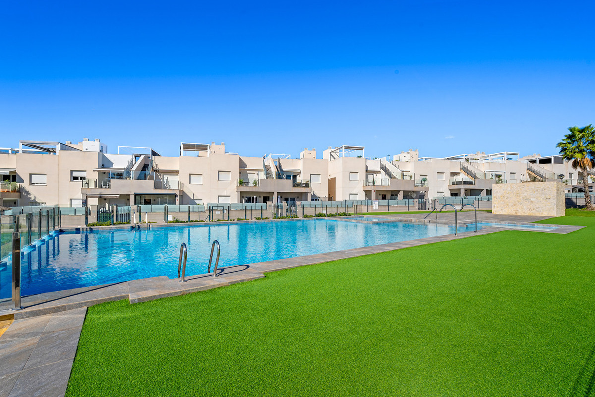 2 Bed Townhouse for sale in Torrevieja Costa Blanca, Alicante, Spain
