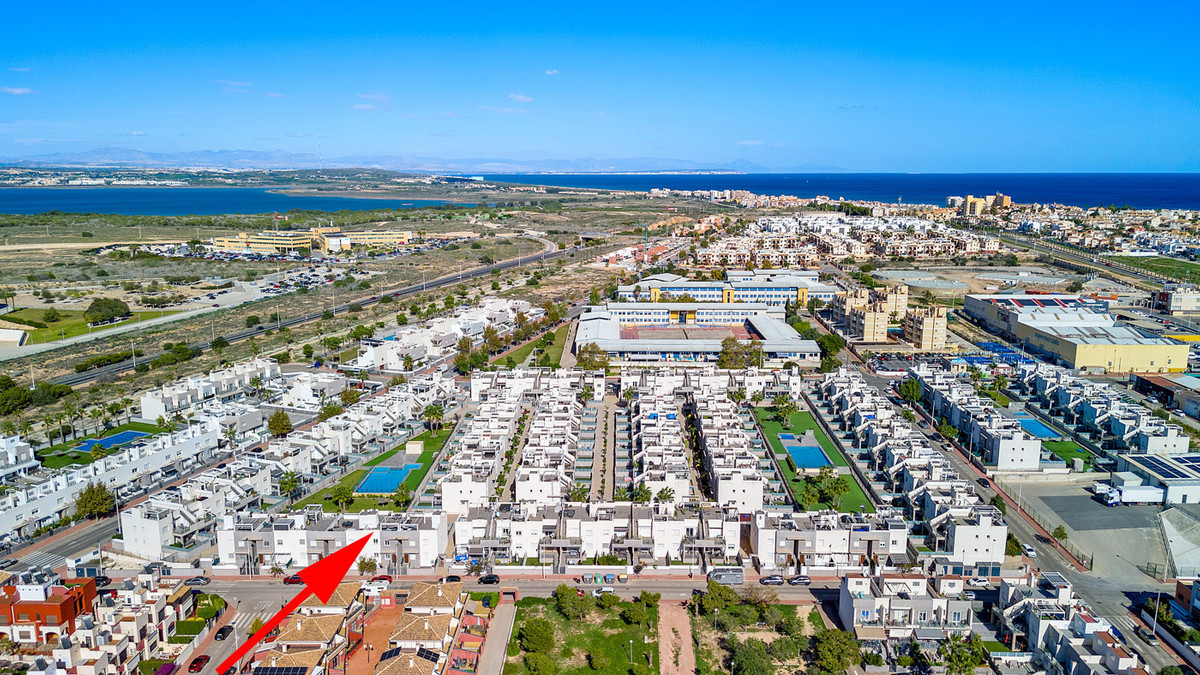 2 Bed Townhouse for sale in Torrevieja Costa Blanca, Alicante, Spain
