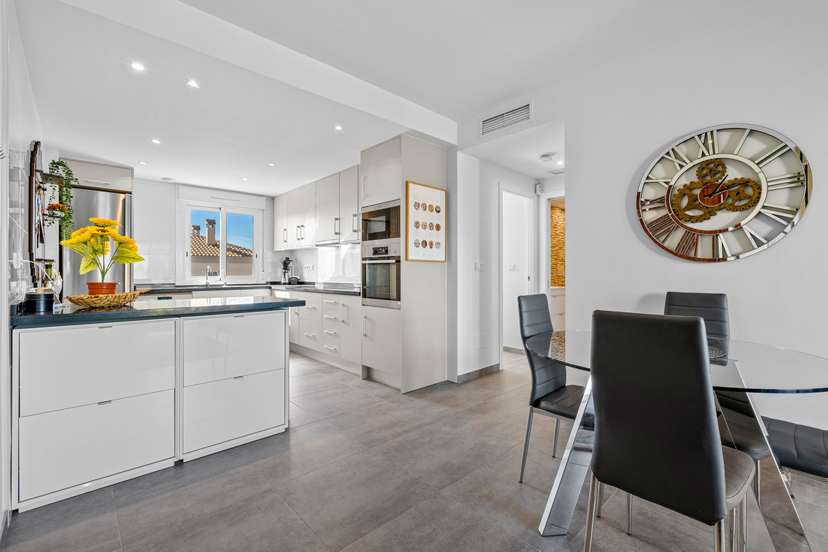 2 Bed Townhouse for sale in Torrevieja Costa Blanca, Alicante, Spain