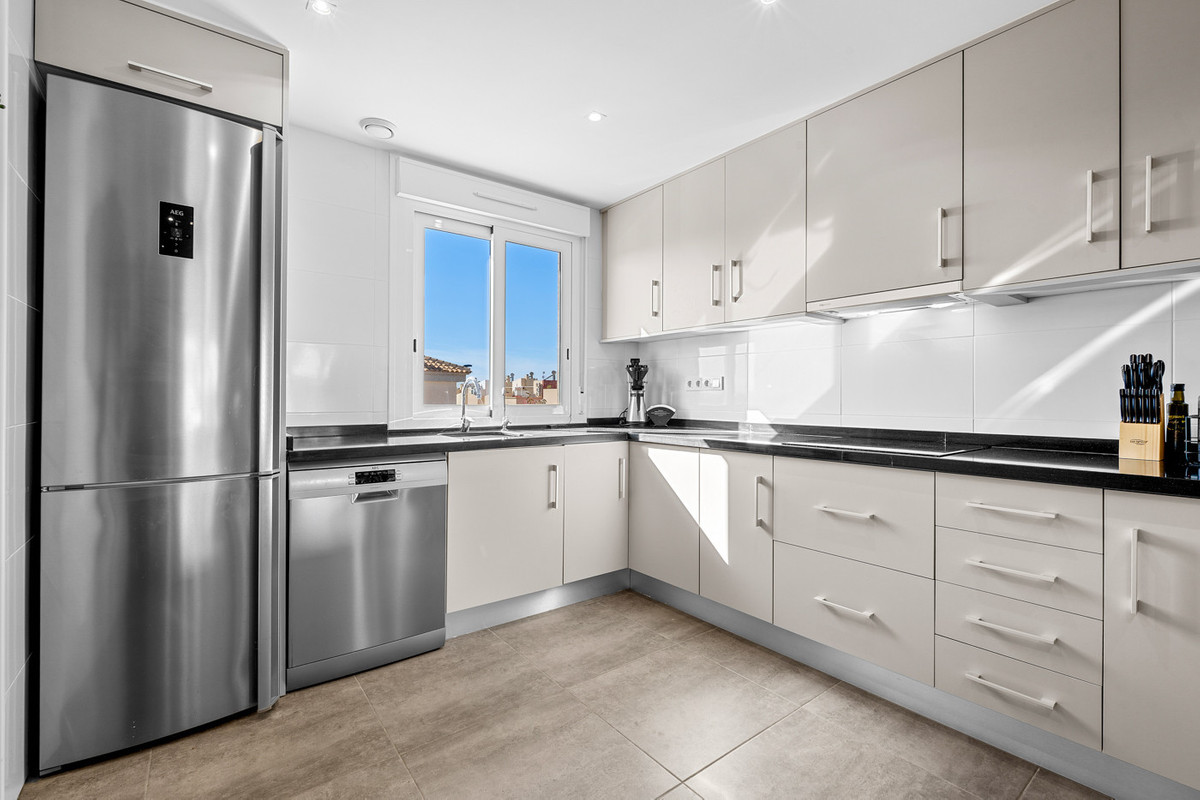 2 Bed Townhouse for sale in Torrevieja Costa Blanca, Alicante, Spain