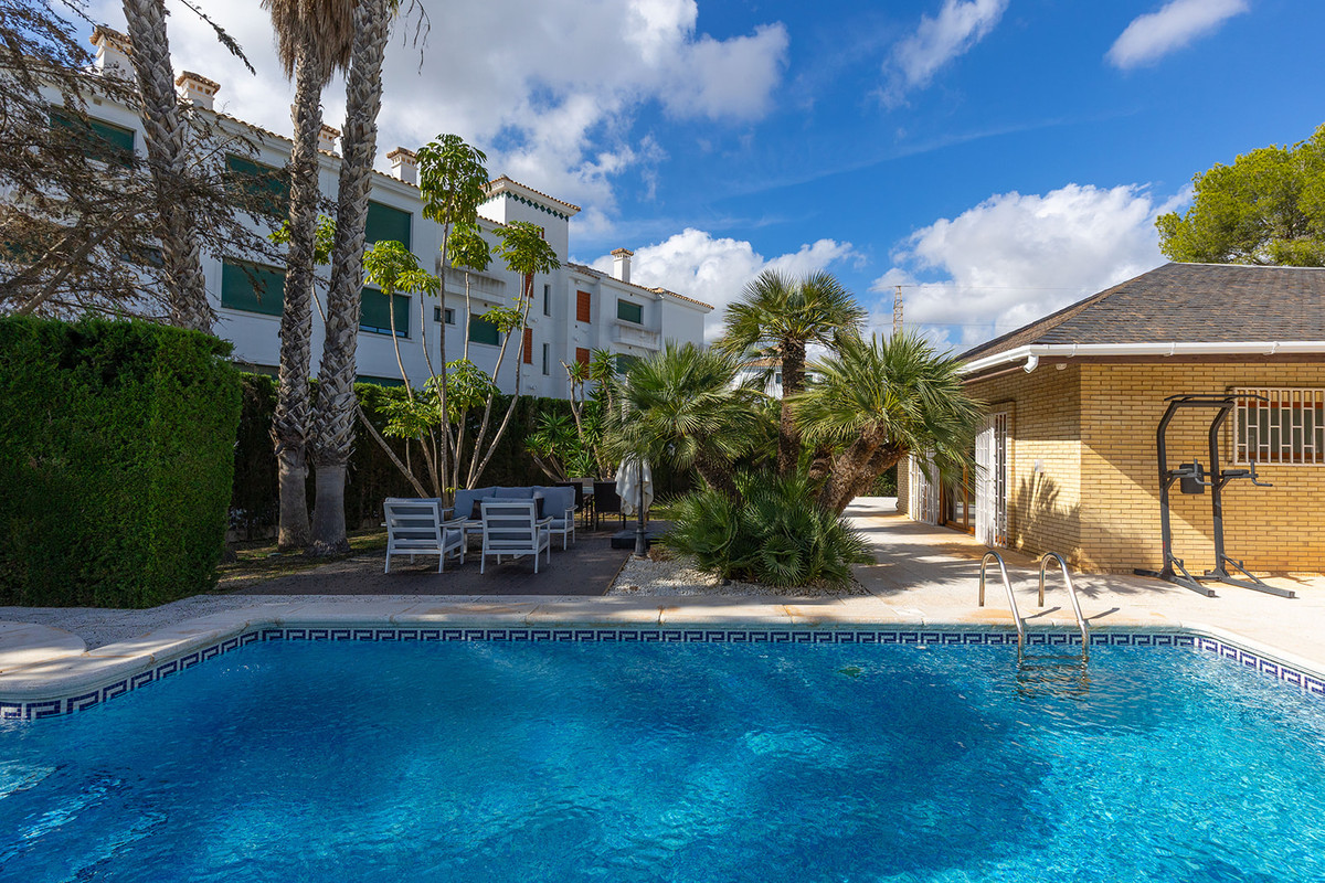 5 Bed Townhouse for sale in Orihuela Costa Costa Blanca, Alicante, Spain