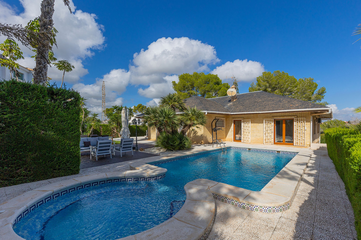 5 Bed Townhouse for sale in Orihuela Costa Costa Blanca, Alicante, Spain