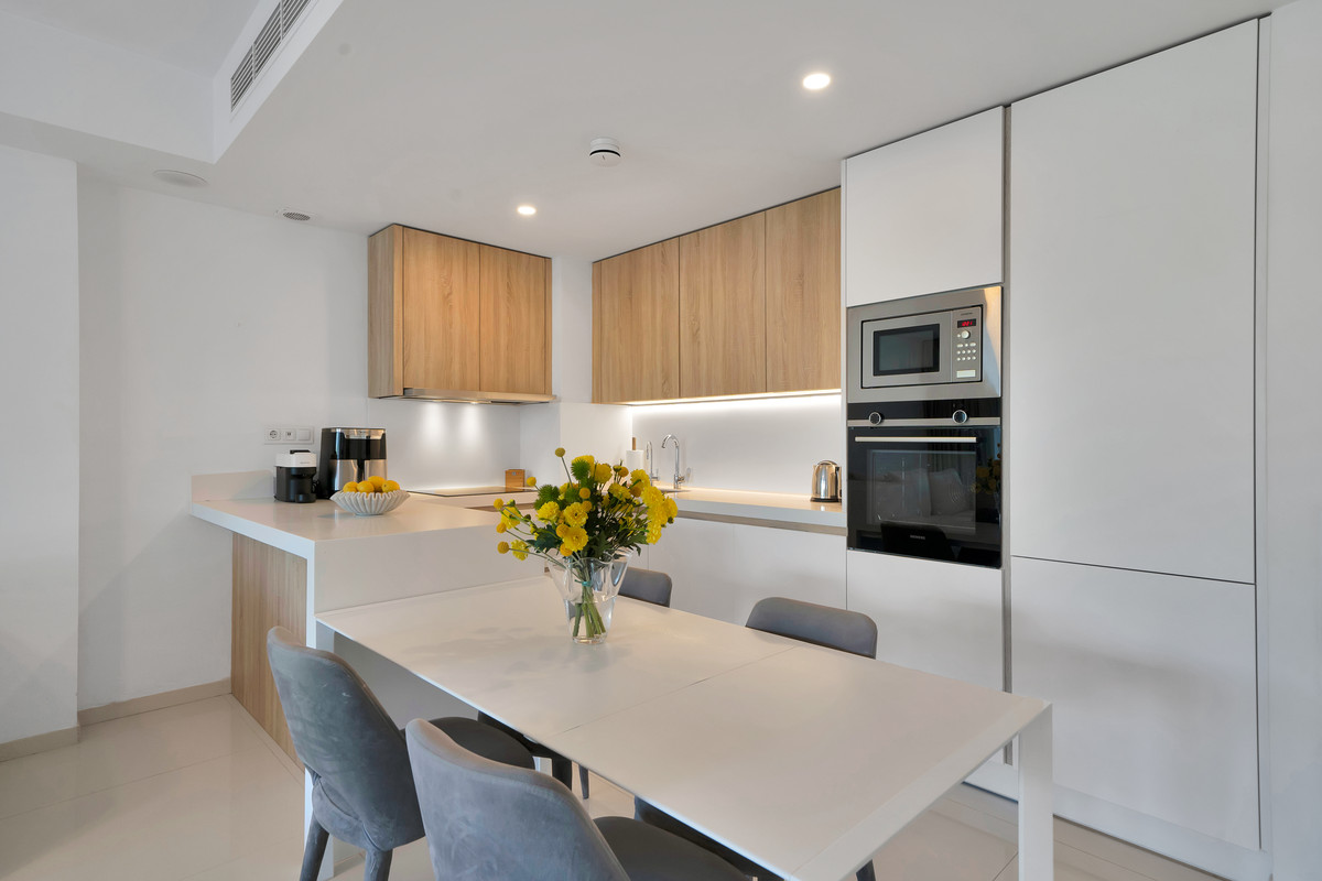 3 Bed Apartment for sale in Estepona Costa Del Sol, Málaga, Spain