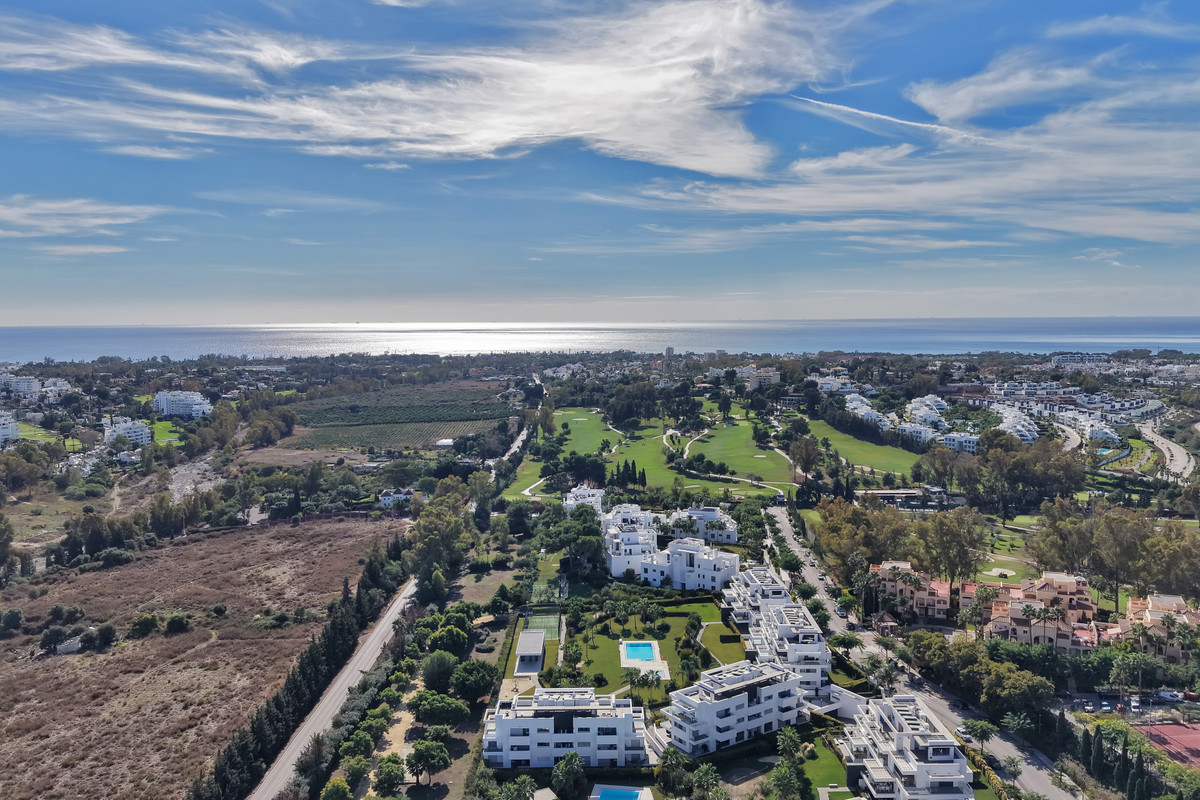 3 Bed Apartment for sale in Estepona Costa Del Sol, Málaga, Spain