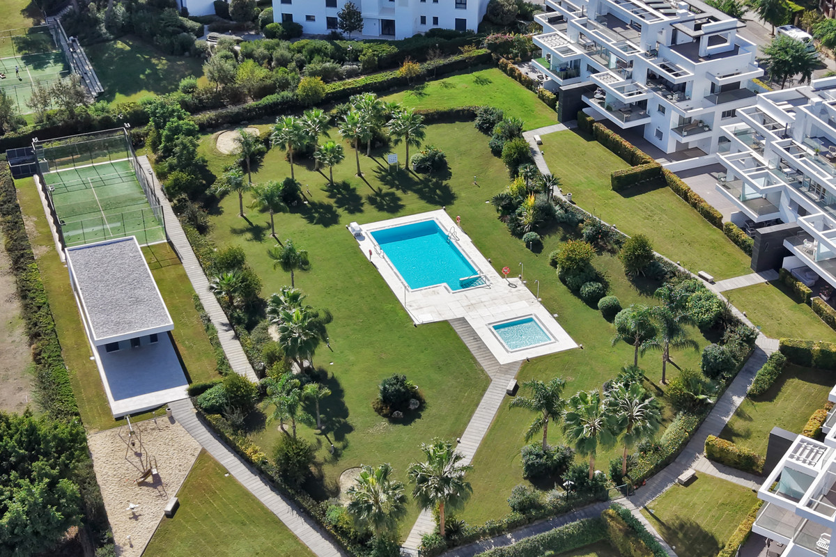 3 Bed Apartment for sale in Estepona Costa Del Sol, Málaga, Spain