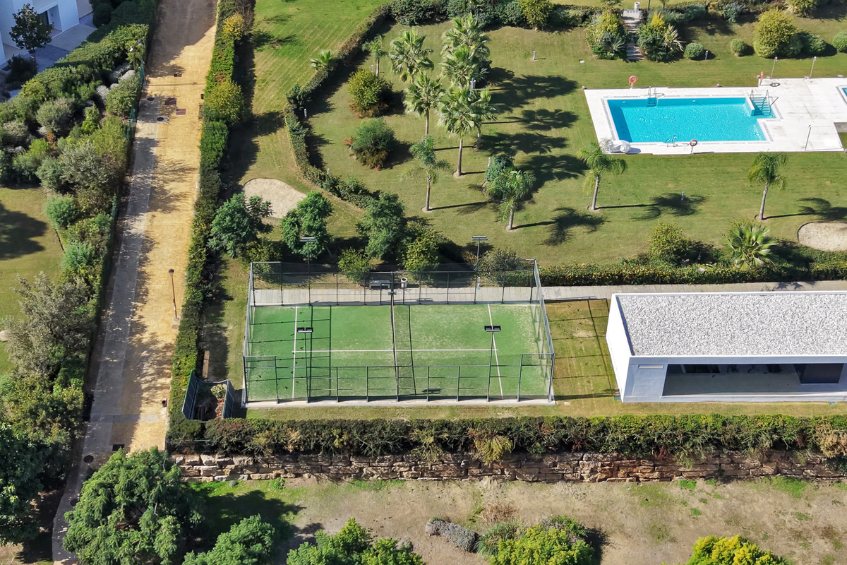 3 Bed Apartment for sale in Estepona Costa Del Sol, Málaga, Spain