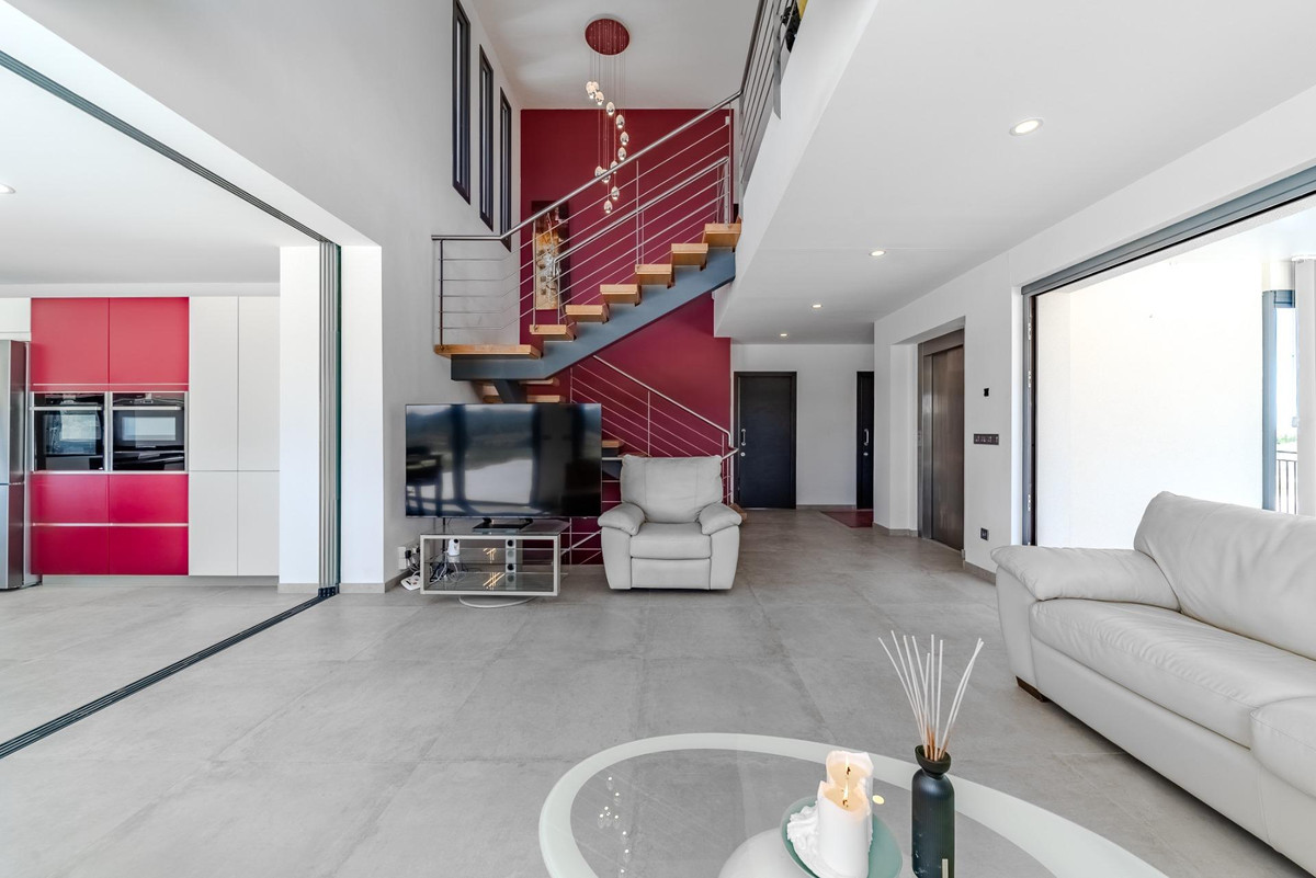 5 Bed Townhouse for sale in La Marina Costa Blanca, Alicante, Spain