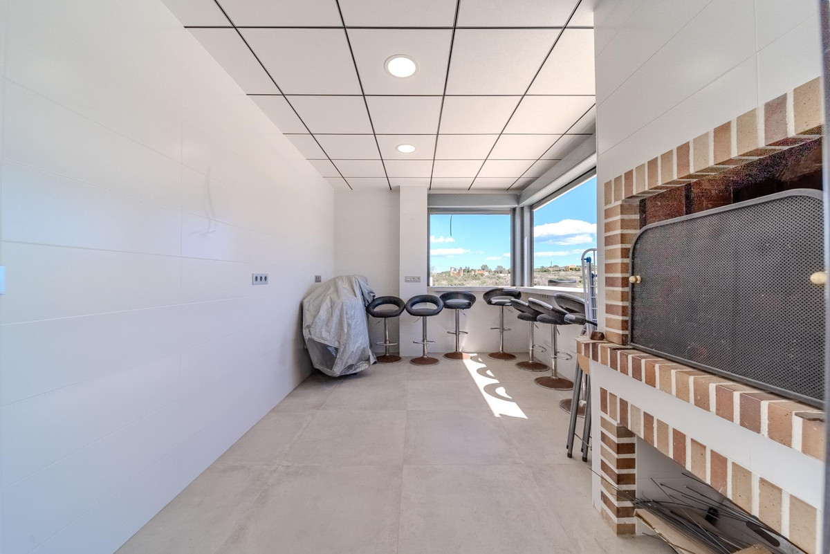 5 Bed Townhouse for sale in La Marina Costa Blanca, Alicante, Spain