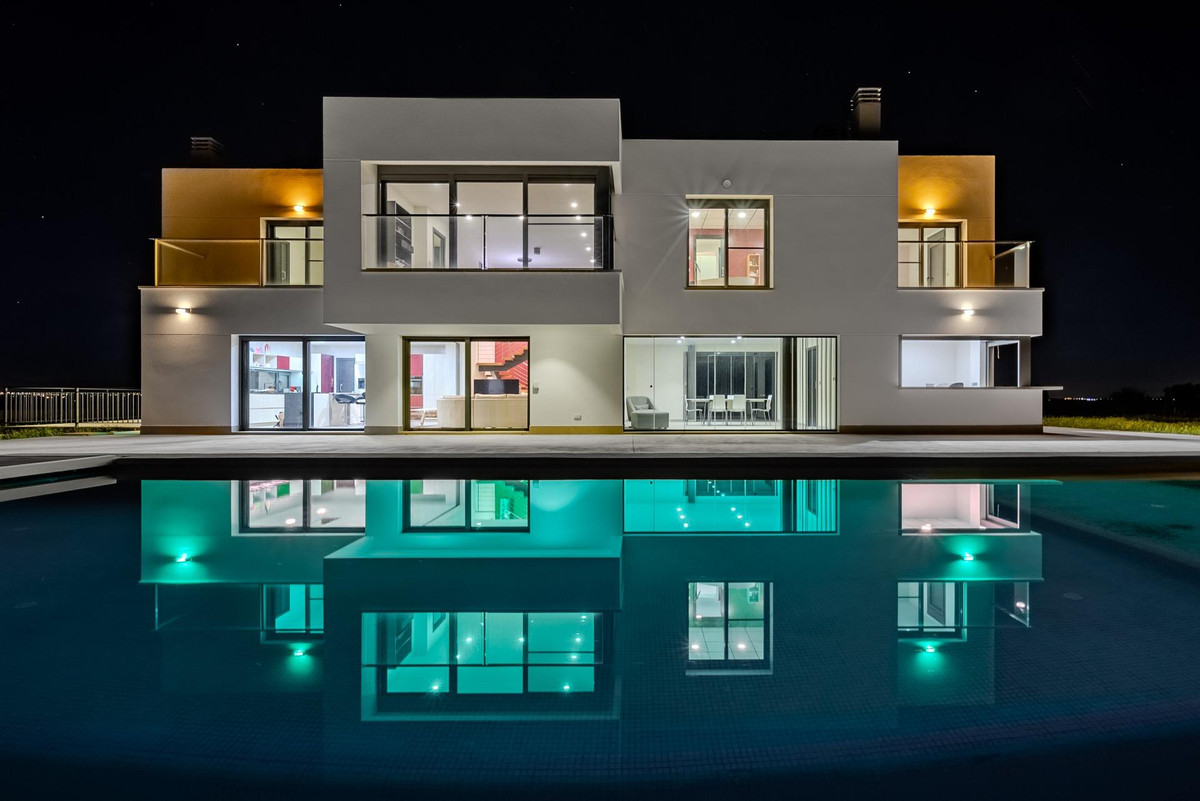 5 Bed Townhouse for sale in La Marina Costa Blanca, Alicante, Spain