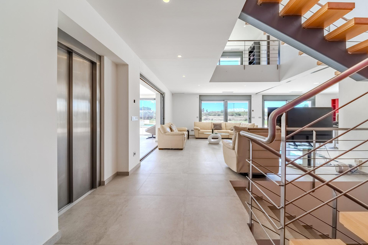 5 Bed Townhouse for sale in La Marina Costa Blanca, Alicante, Spain