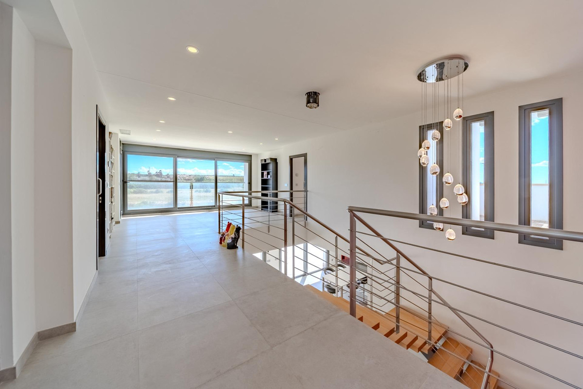 5 Bed Townhouse for sale in La Marina Costa Blanca, Alicante, Spain