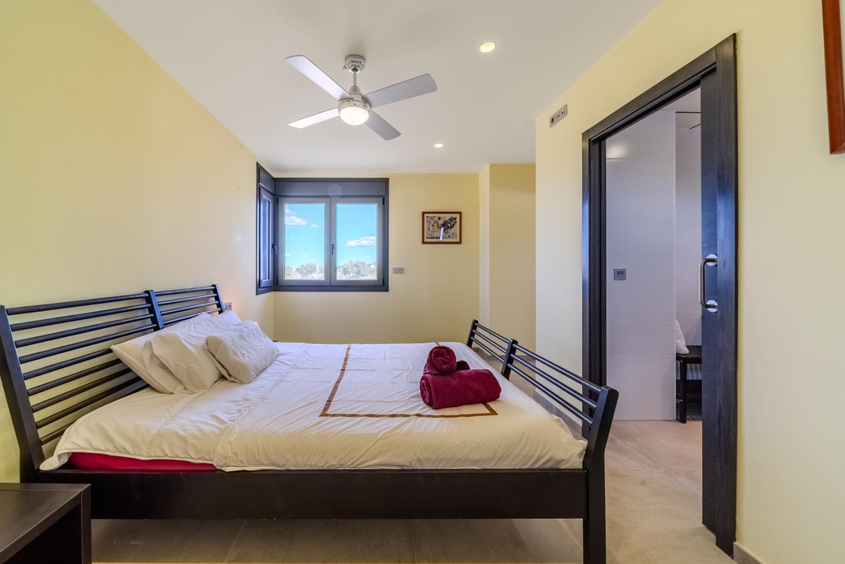5 Bed Townhouse for sale in La Marina Costa Blanca, Alicante, Spain