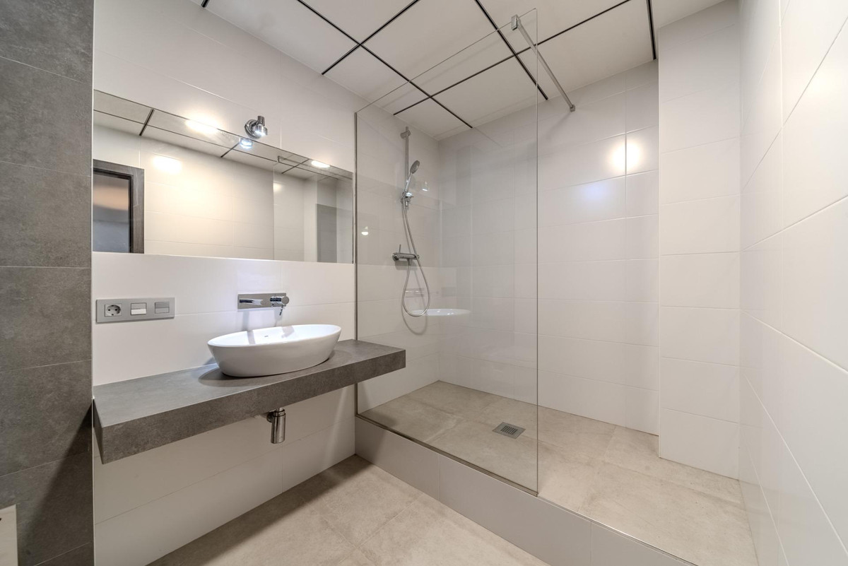5 Bed Townhouse for sale in La Marina Costa Blanca, Alicante, Spain