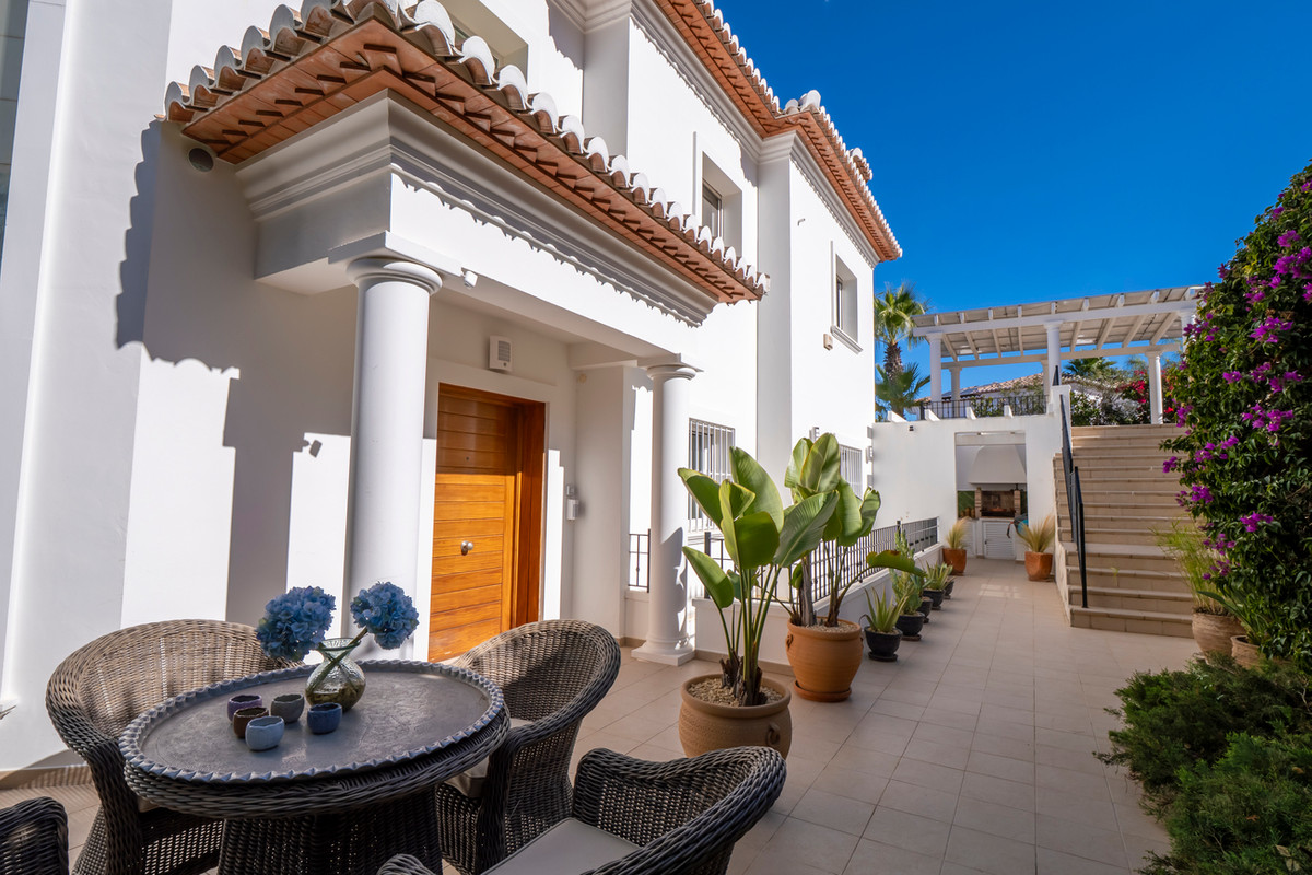 4 Bed Townhouse for sale in Javea Costa Blanca, Alicante, Spain