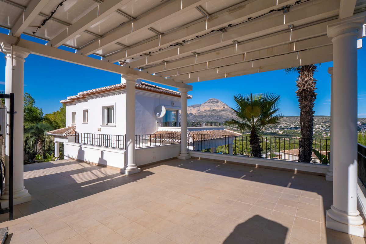 4 Bed Townhouse for sale in Javea Costa Blanca, Alicante, Spain