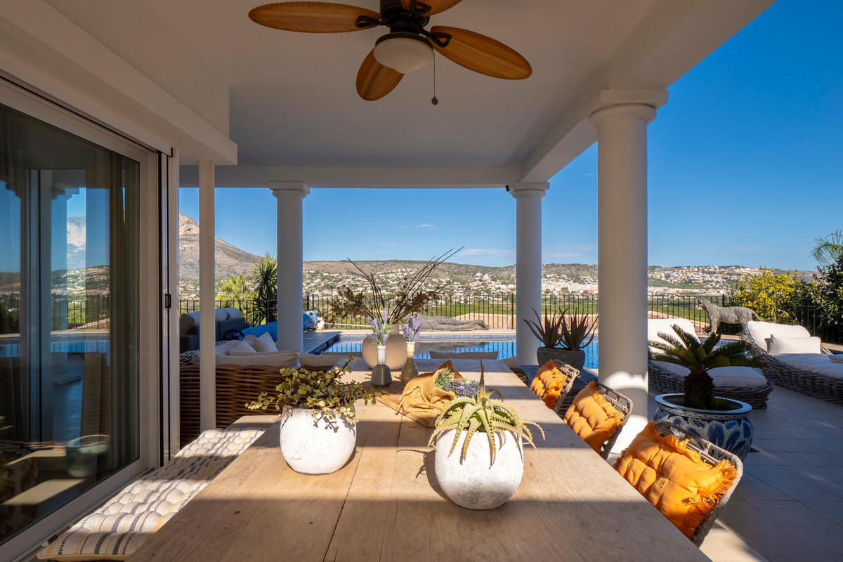 4 Bed Townhouse for sale in Javea Costa Blanca, Alicante, Spain