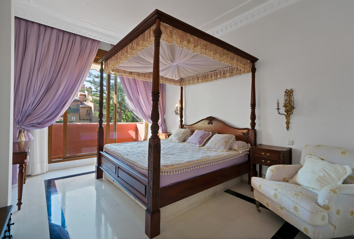 5 Bed Apartment for sale in Guadalmina Baja Costa Del Sol, Málaga, Spain