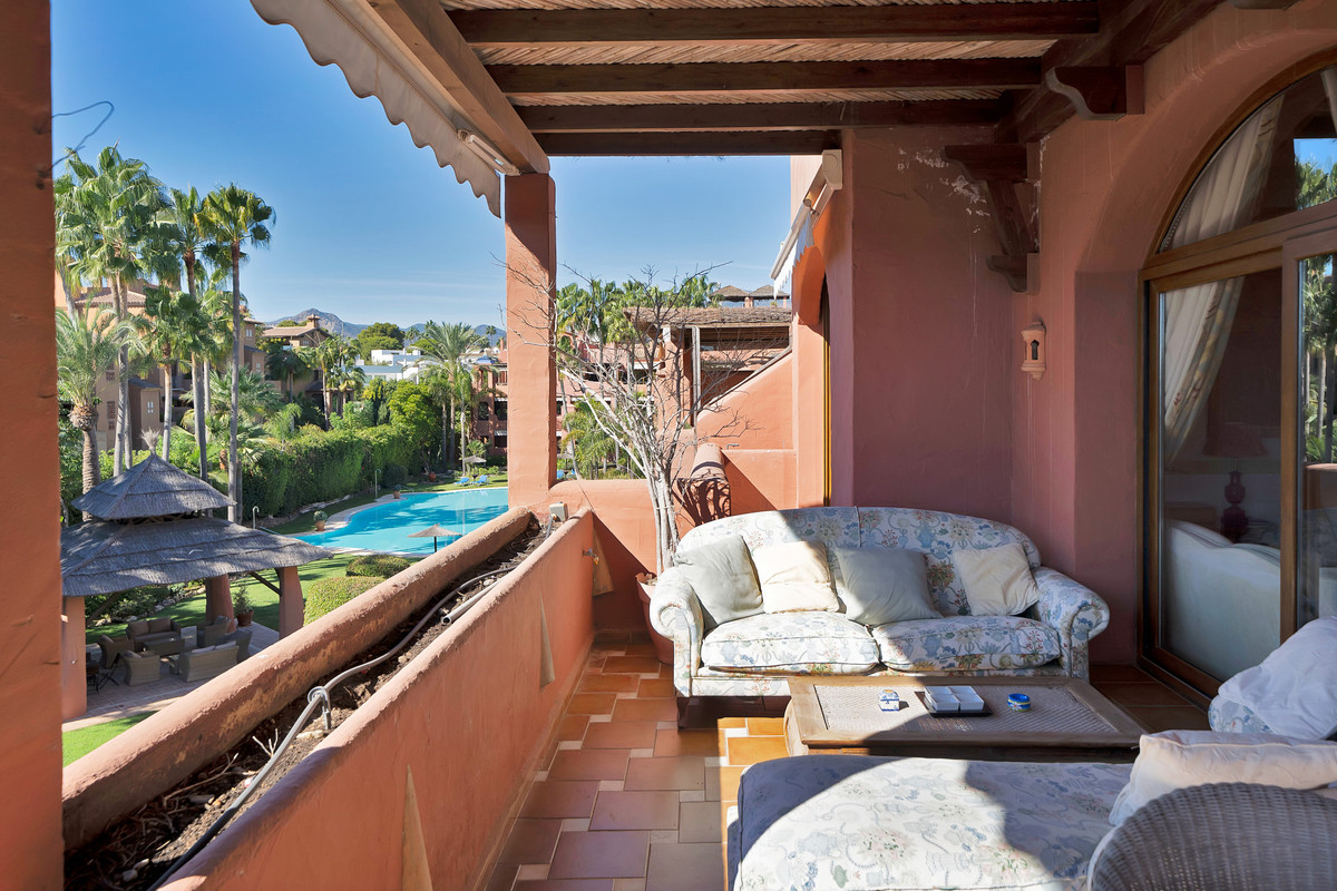 5 Bed Apartment for sale in Guadalmina Baja Costa Del Sol, Málaga, Spain