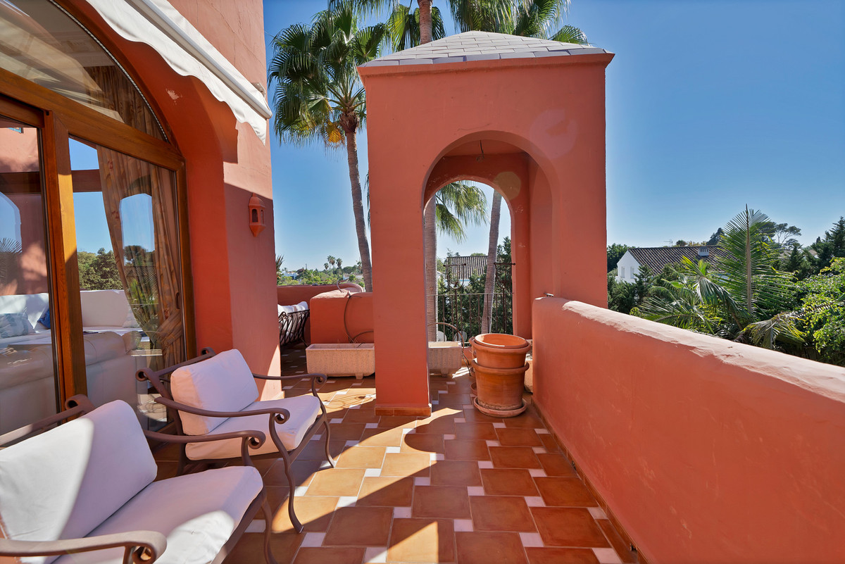 5 Bed Apartment for sale in Guadalmina Baja Costa Del Sol, Málaga, Spain
