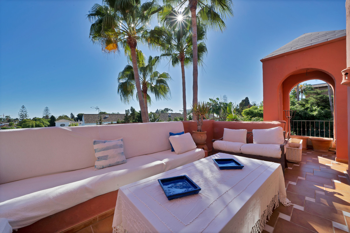 5 Bed Apartment for sale in Guadalmina Baja Costa Del Sol, Málaga, Spain