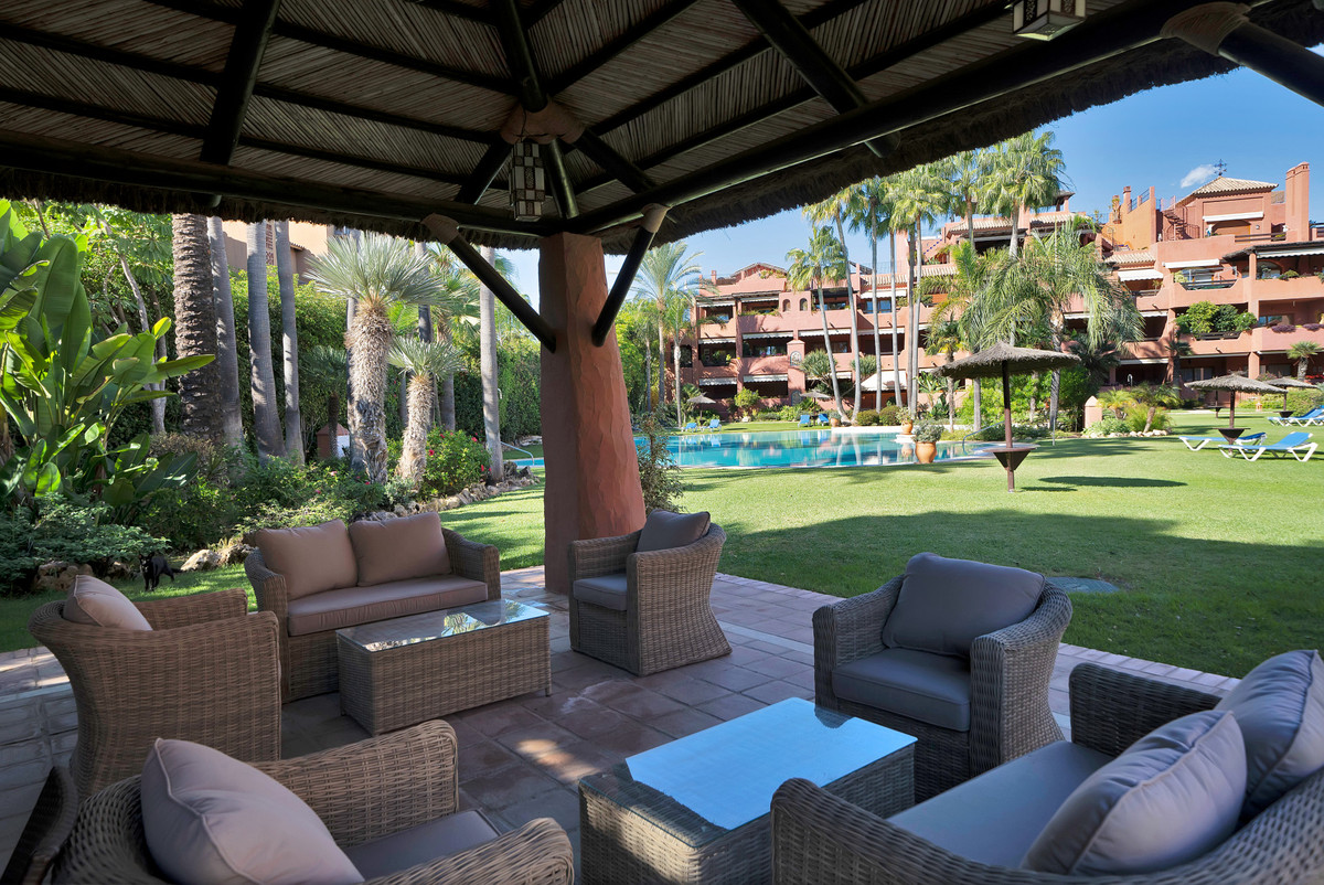 5 Bed Apartment for sale in Guadalmina Baja Costa Del Sol, Málaga, Spain
