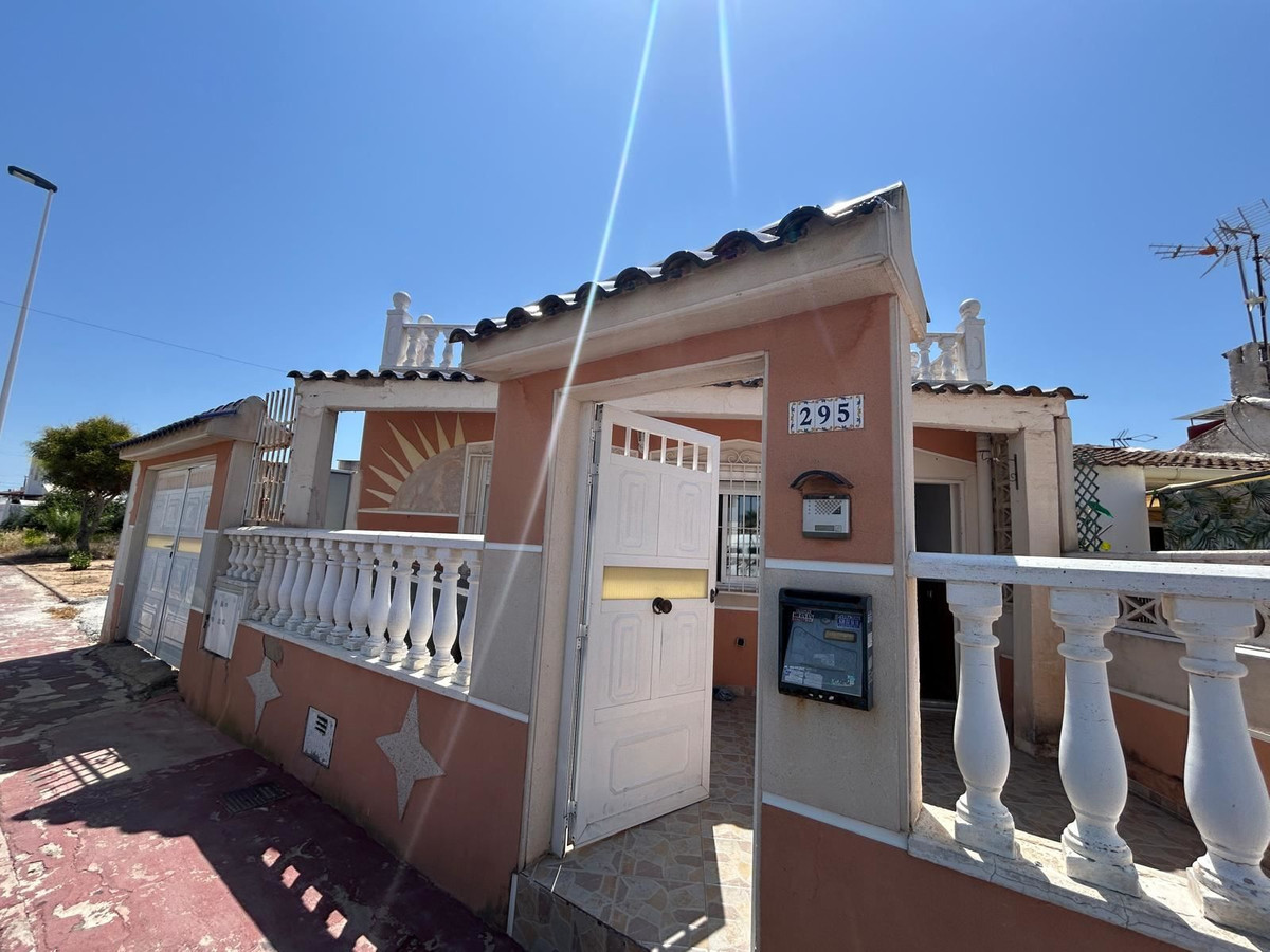 Se vende Adosada de 3 dormitorios en Costa Blanca, Alicante, España