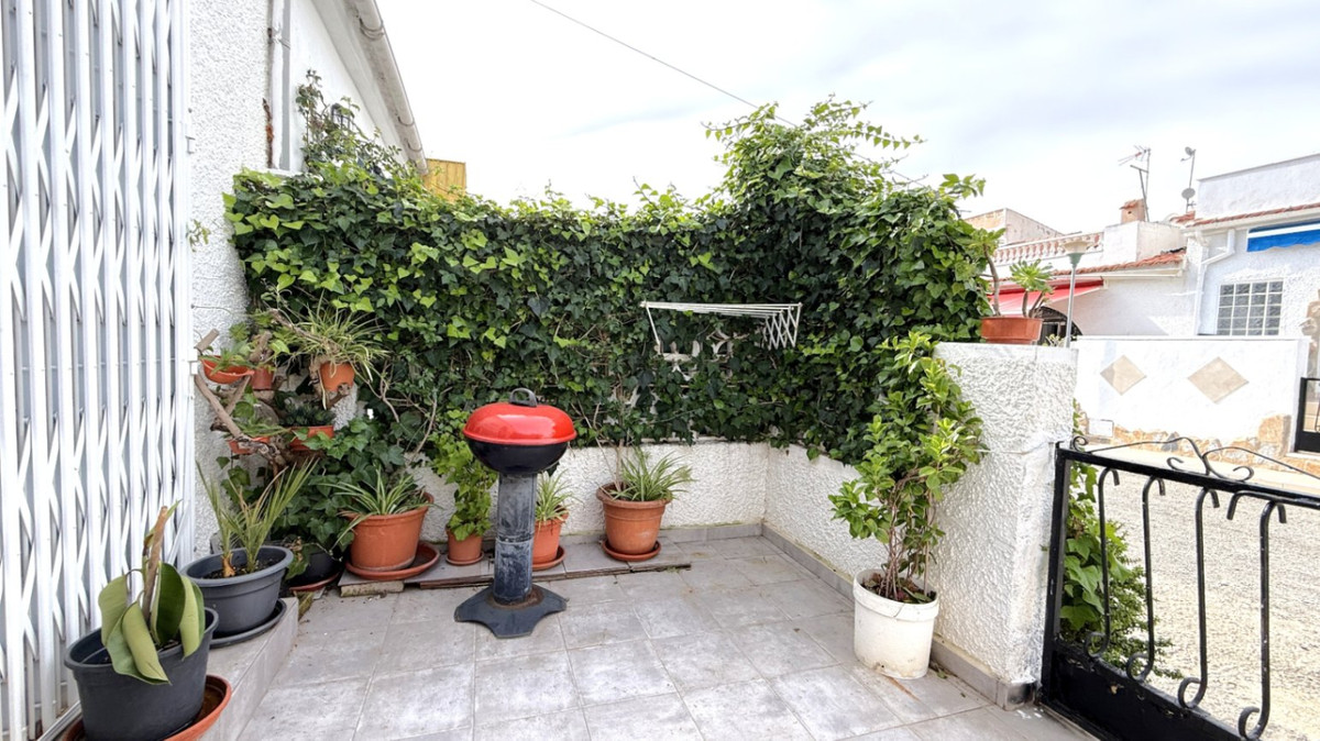 Se vende Bungalow de 1 dormitorios en Costa Blanca, Alicante, España