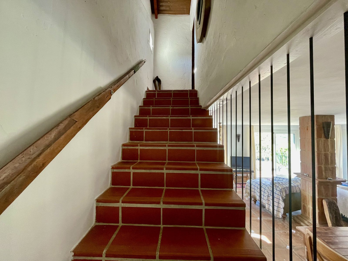 3 Bed Townhouse for sale in Istán Costa Del Sol, Málaga, Spain