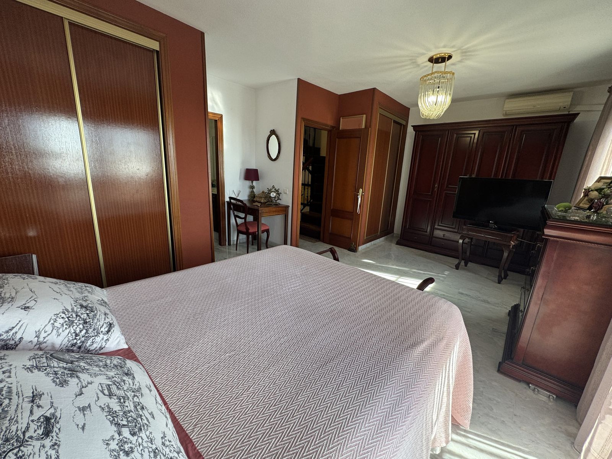4 Bed Townhouse for sale in Rincón De La Victoria Costa Del Sol East, Málaga, Spain