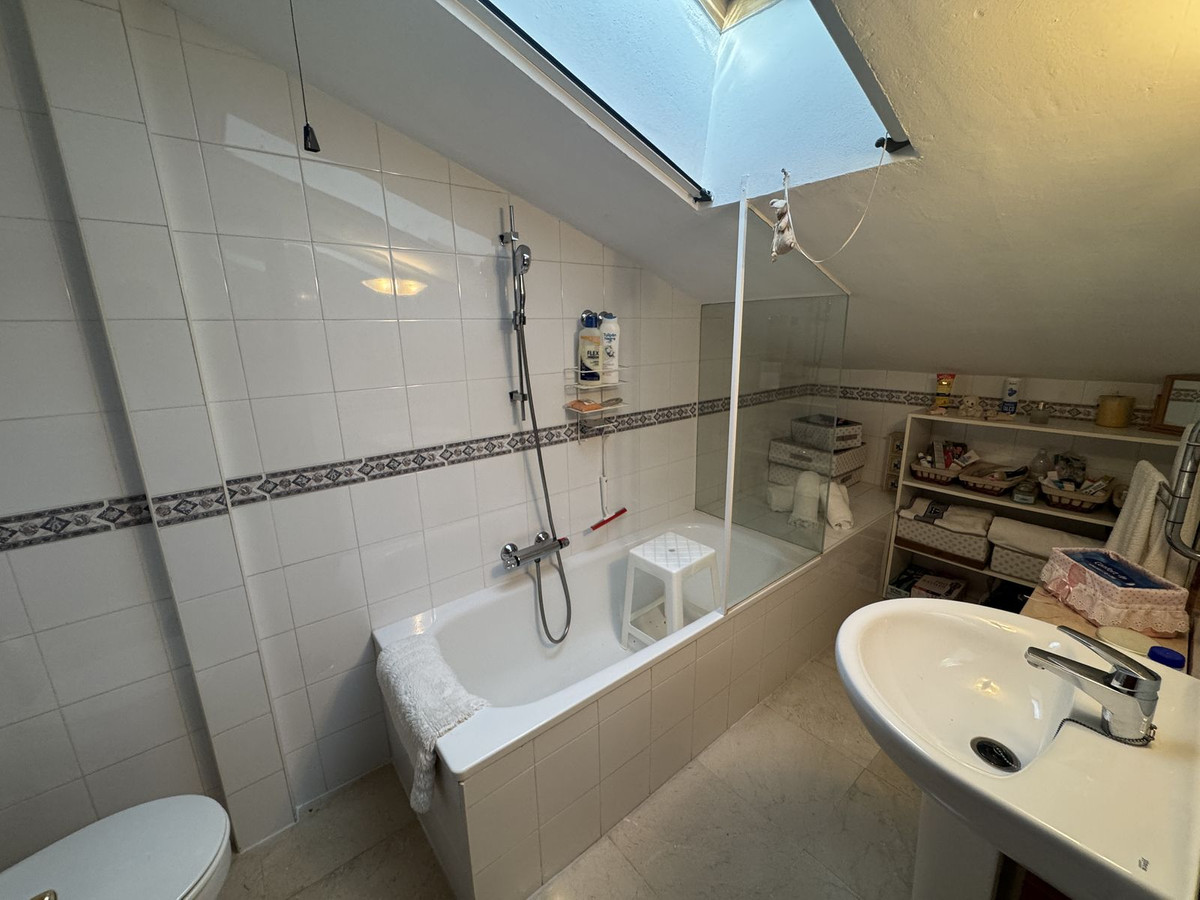 4 Bed Townhouse for sale in Rincón De La Victoria Costa Del Sol East, Málaga, Spain