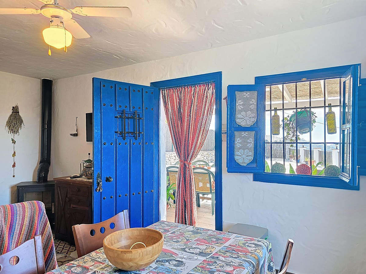 2 Bed Townhouse for sale in Frigiliana Costa Del Sol East, Málaga, Spain