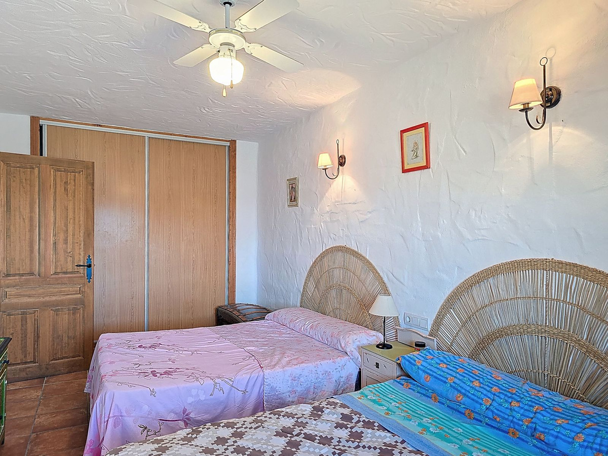 2 Bed Townhouse for sale in Frigiliana Costa Del Sol East, Málaga, Spain