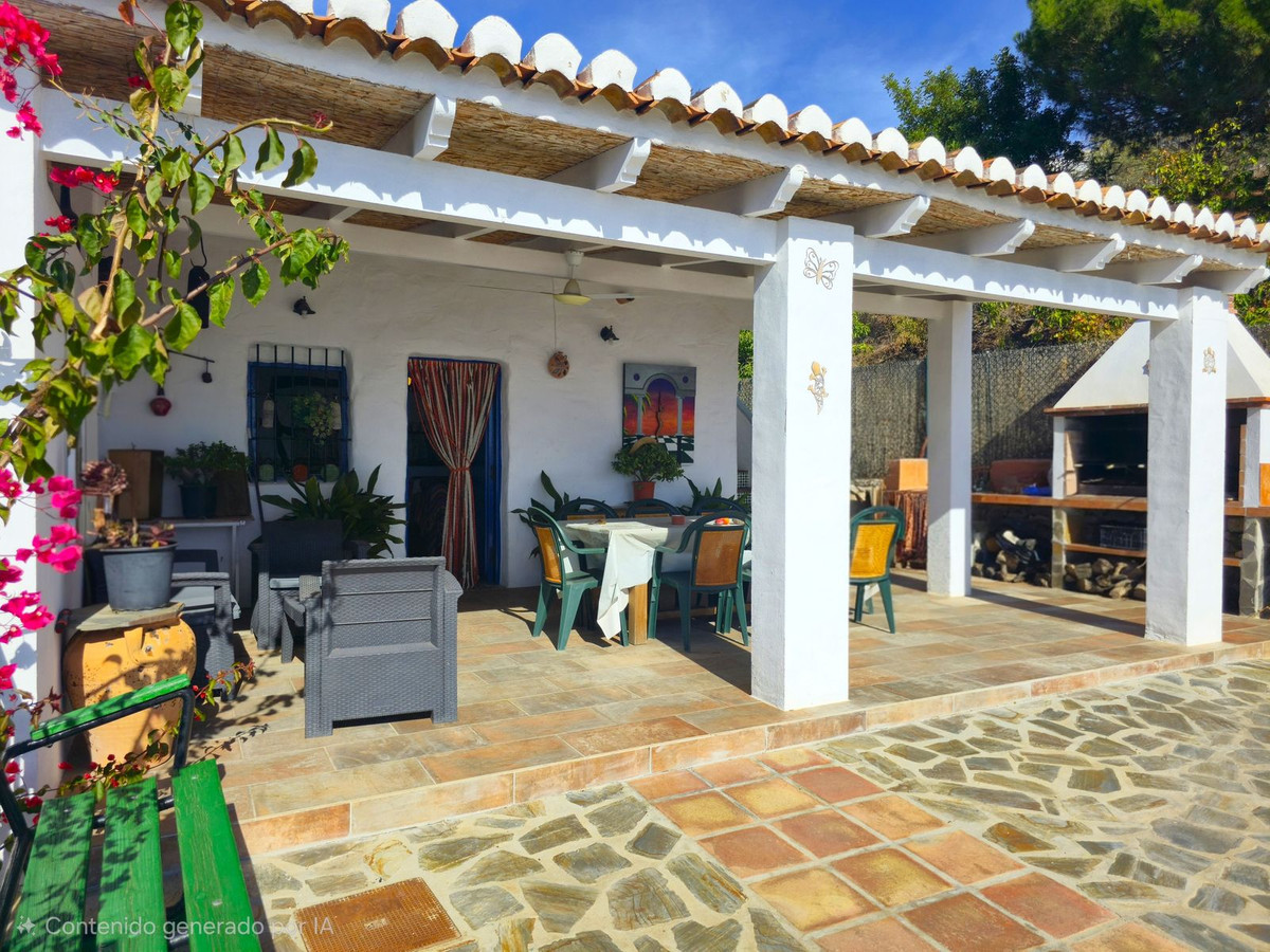 2 Bed Townhouse for sale in Frigiliana Costa Del Sol East, Málaga, Spain