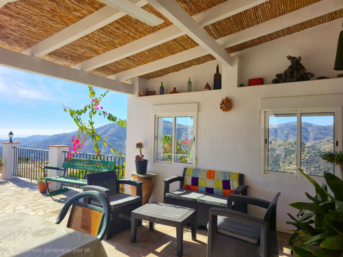 2 Bed Townhouse for sale in Frigiliana Costa Del Sol East, Málaga, Spain