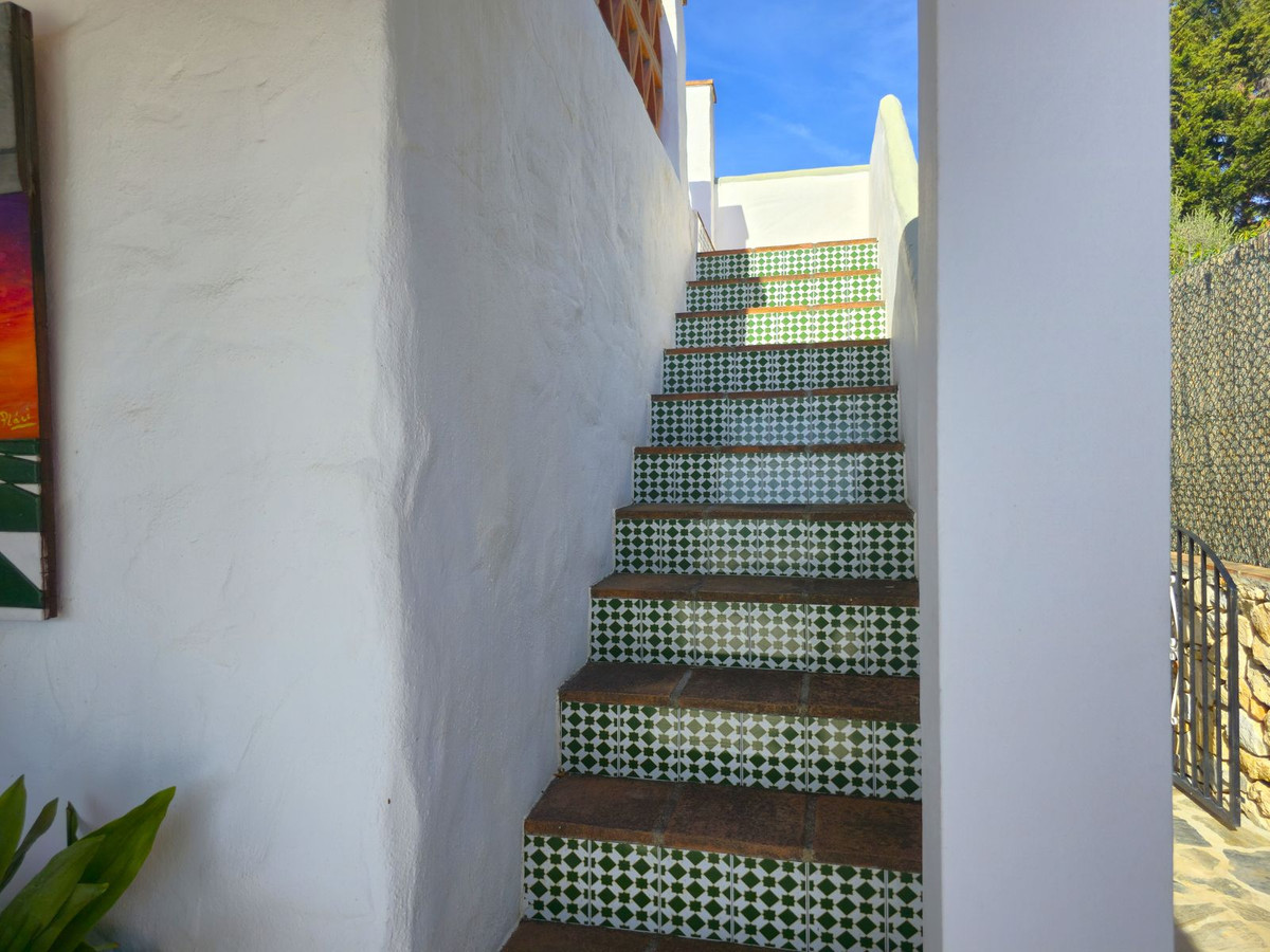 2 Bed Townhouse for sale in Frigiliana Costa Del Sol East, Málaga, Spain
