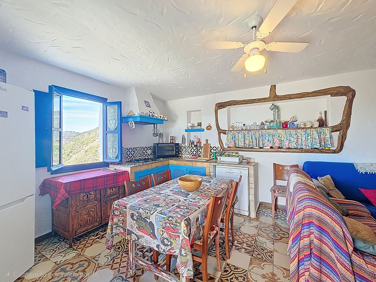 2 Bed Townhouse for sale in Frigiliana Costa Del Sol East, Málaga, Spain