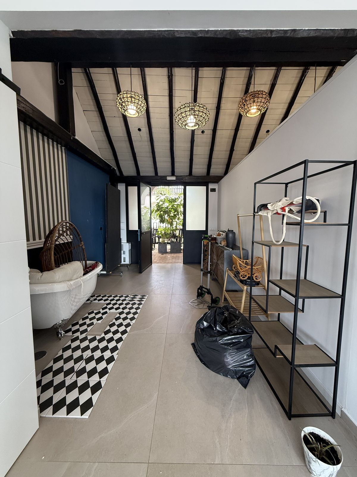 Commercial unit for sale in Calahonda Costa Del Sol, Málaga, Spain