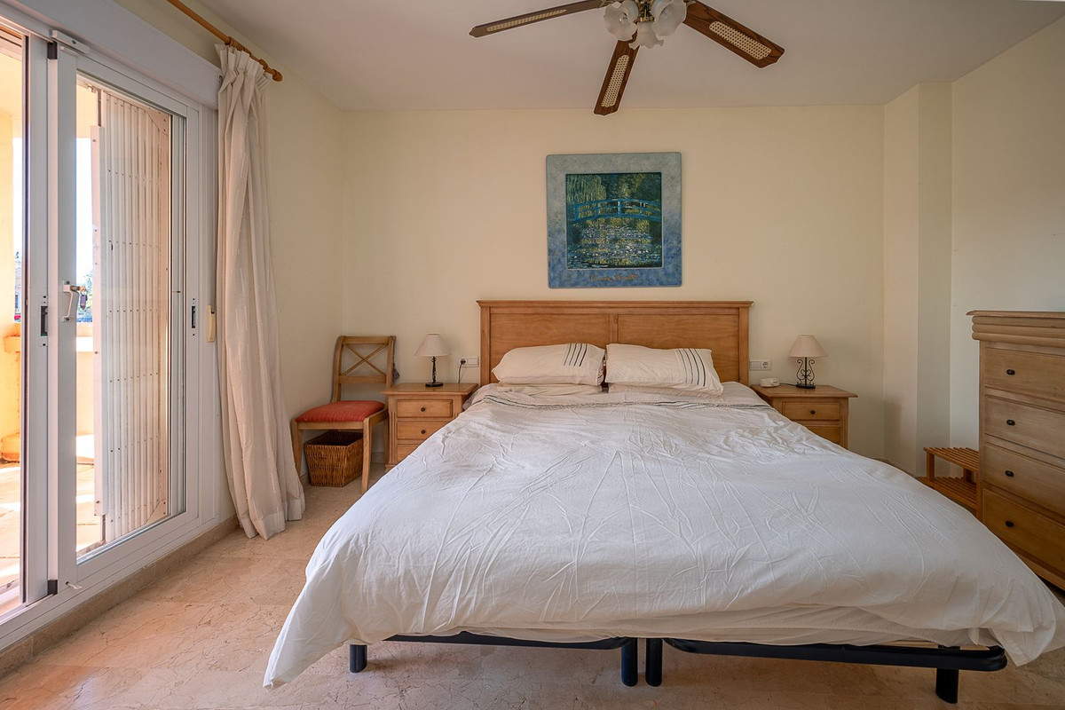 Se vende Apartamento Planta Baja de 3 dormitorios en Costa Del Sol, Málaga, España