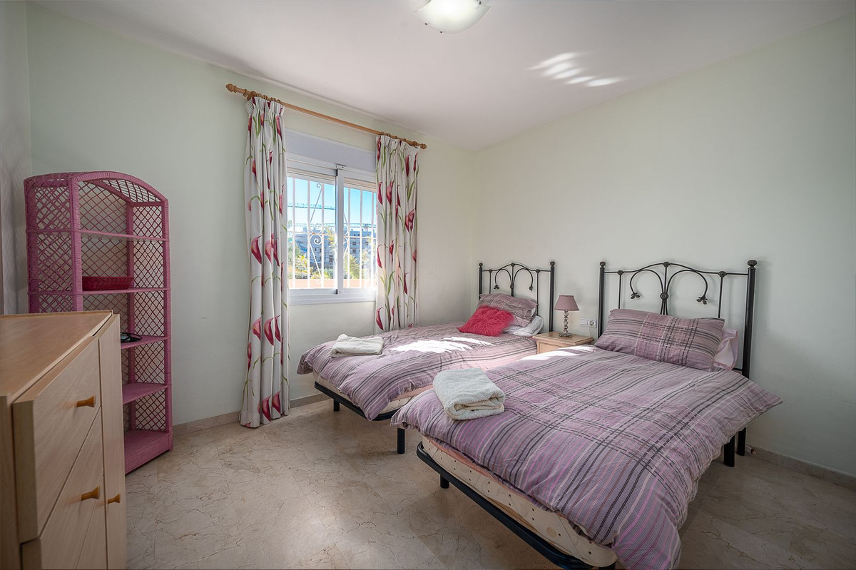 Se vende Apartamento Planta Baja de 3 dormitorios en Costa Del Sol, Málaga, España