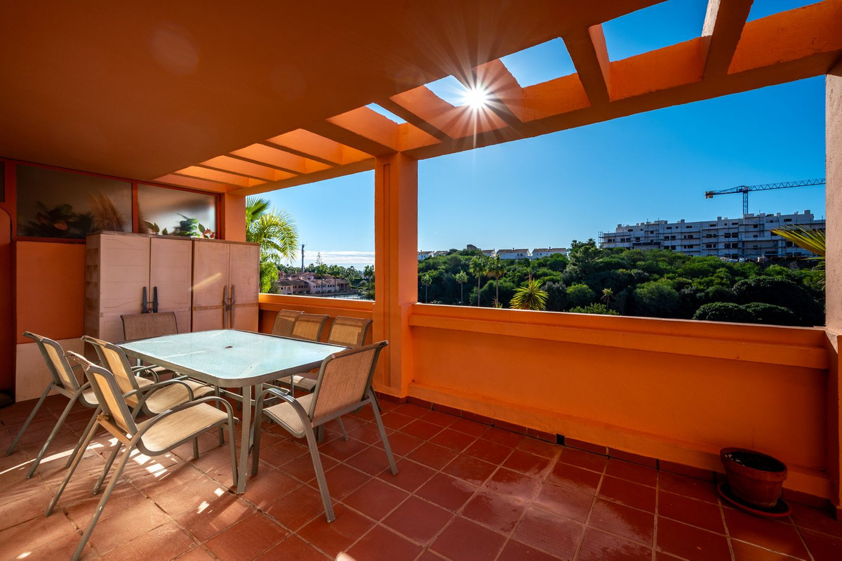 Se vende Apartamento Planta Baja de 3 dormitorios en Costa Del Sol, Málaga, España
