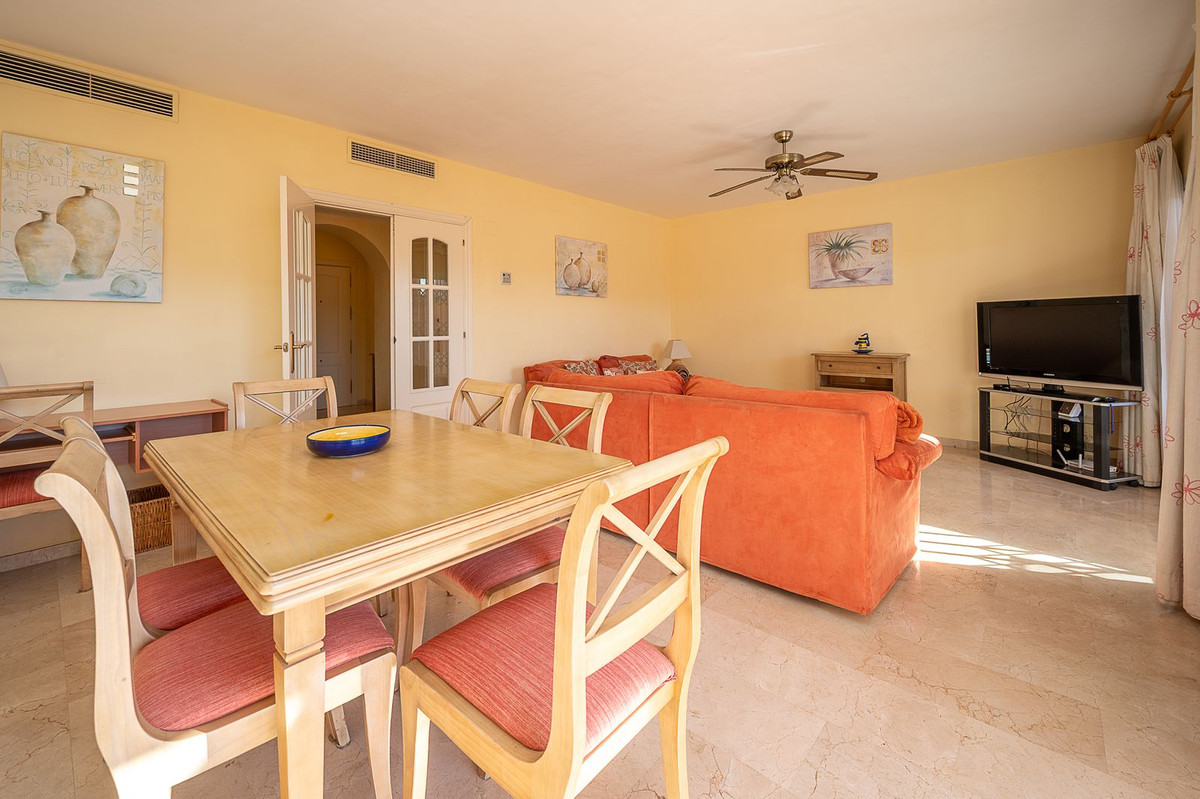 Se vende Apartamento Planta Baja de 3 dormitorios en Costa Del Sol, Málaga, España