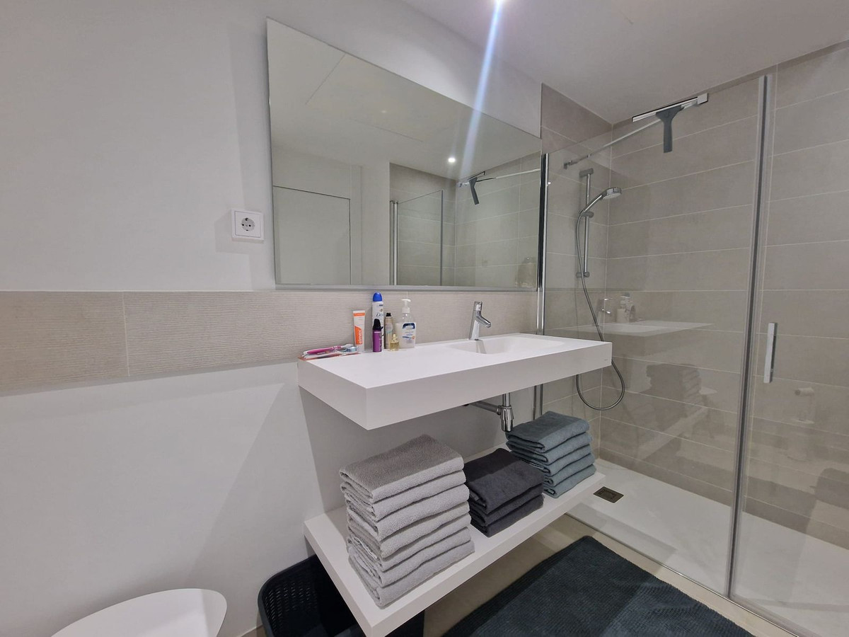 3 Bed Apartment for sale in Higueron Costa Del Sol, Málaga, Spain