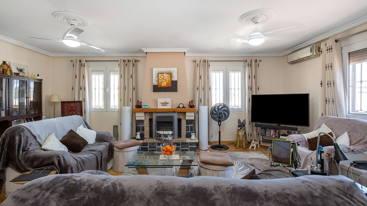 Se vende Villa - Chalet de 6 dormitorios en Costa Blanca, Alicante, España
