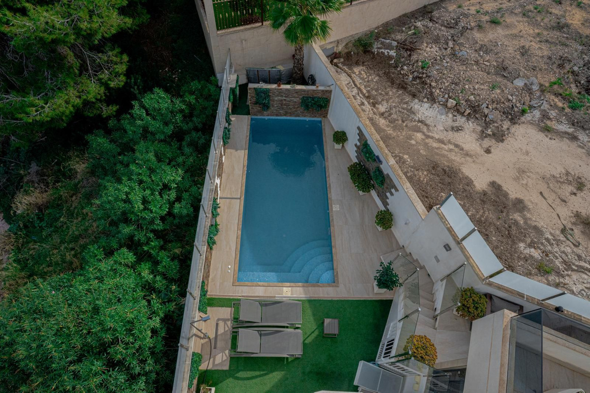 Se vende Villa - Chalet de 3 dormitorios en Costa Blanca, Alicante, España