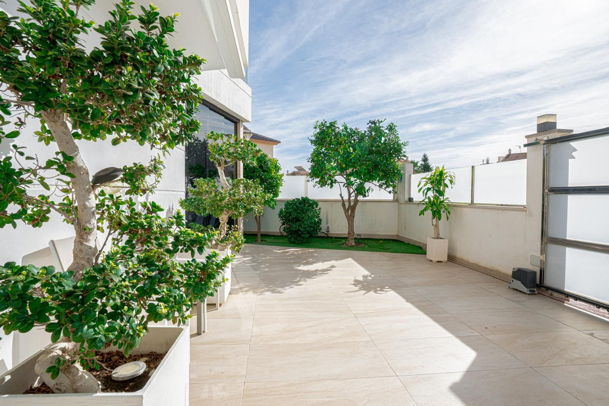 Se vende Villa - Chalet de 3 dormitorios en Costa Blanca, Alicante, España