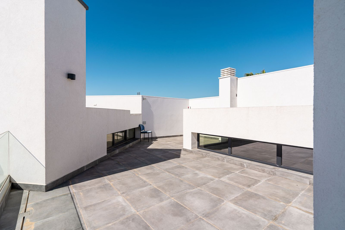 3 Bed Townhouse for sale in Estepona Costa Del Sol, Málaga, Spain